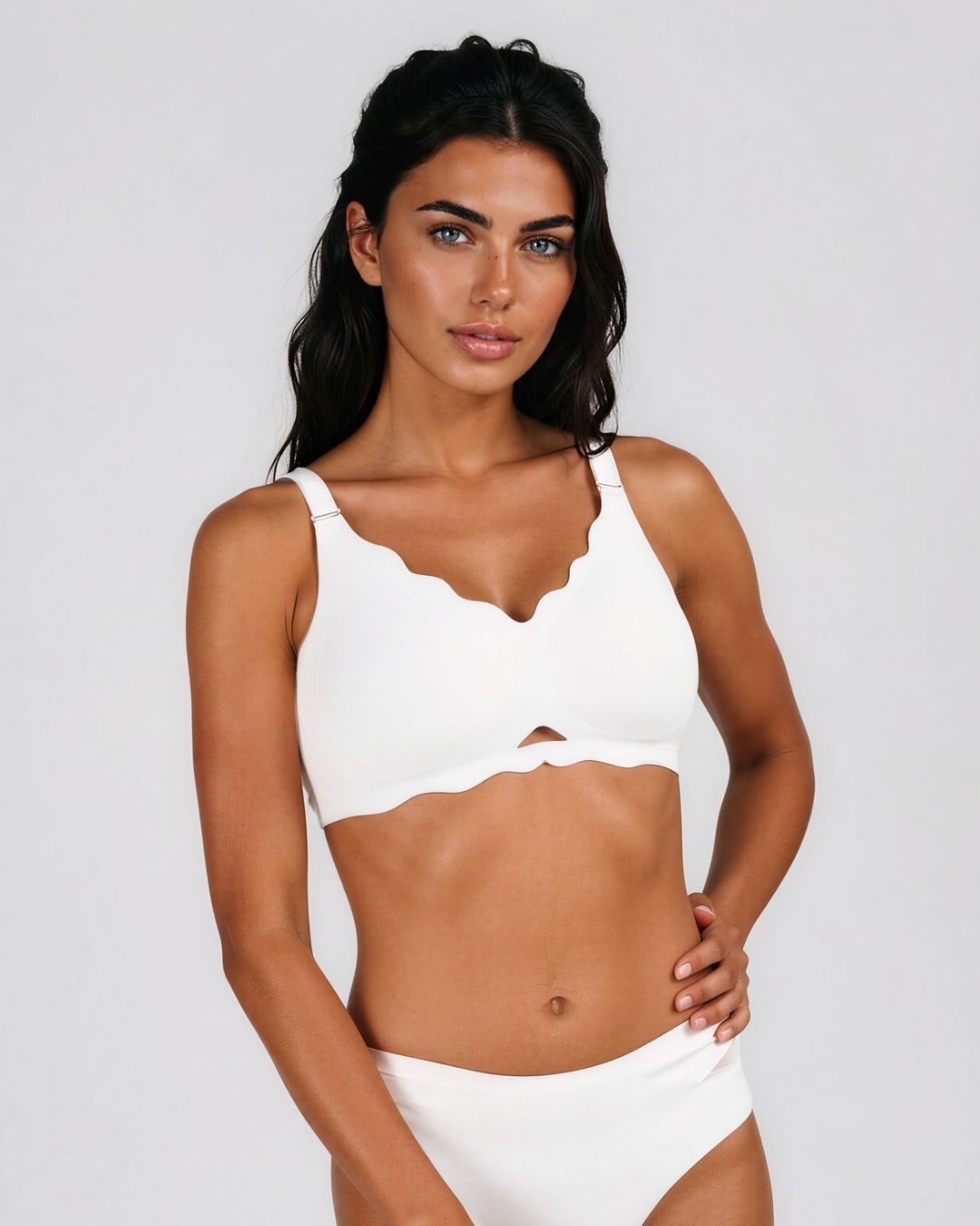Sujetador Wave sin Aros Reafirmante con Cut-Out Triangular Shapeher
