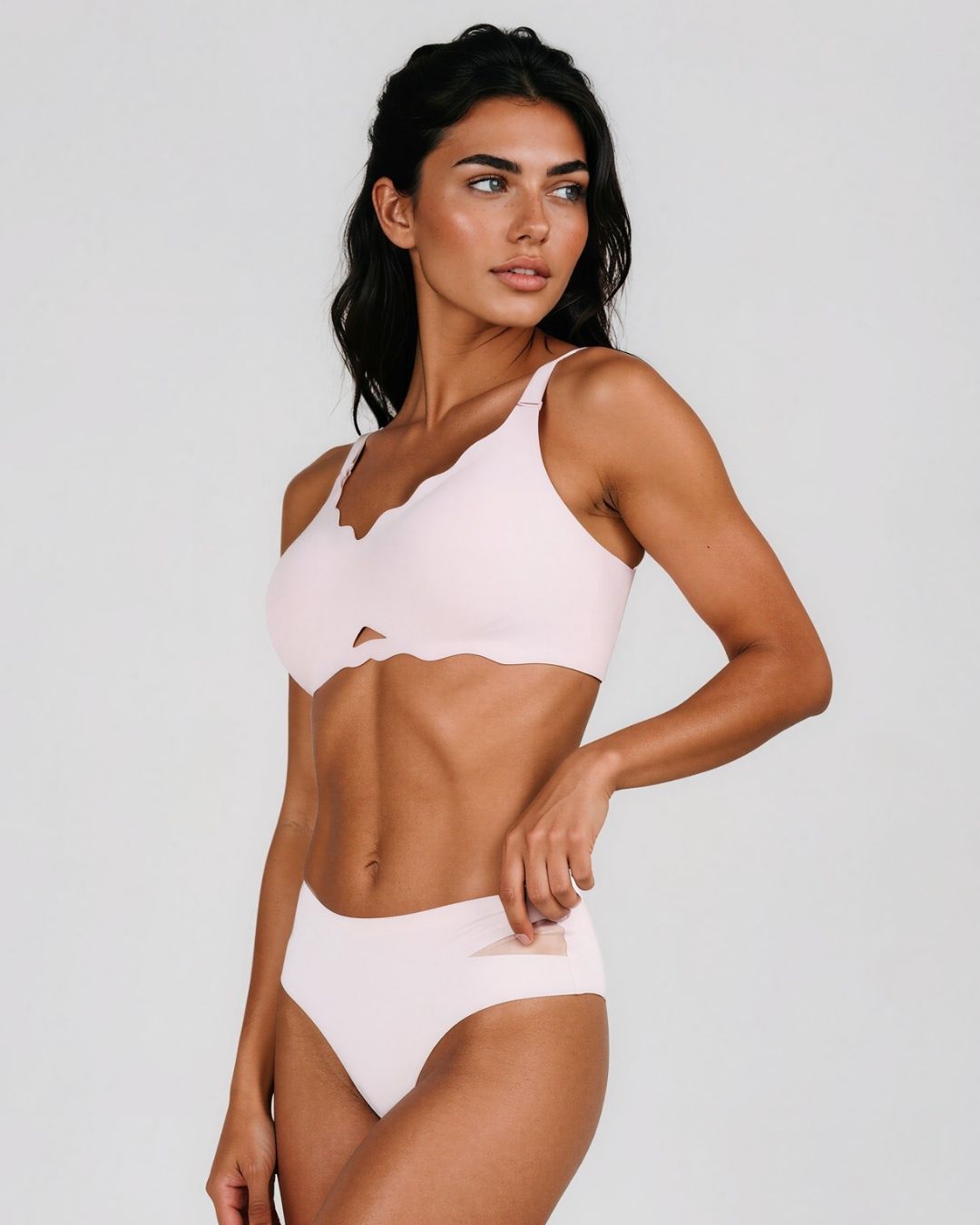 Sujetador Wave sin Aros Reafirmante con Cut-Out Triangular Shapeher