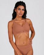 Sujetador Wave sin Aros Reafirmante con Cut-Out Triangular Shapeher